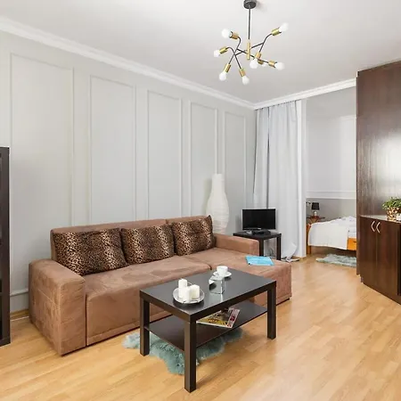 Rent Like - Slominskiego 5 *