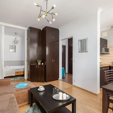 Rent Like - Slominskiego 5 *